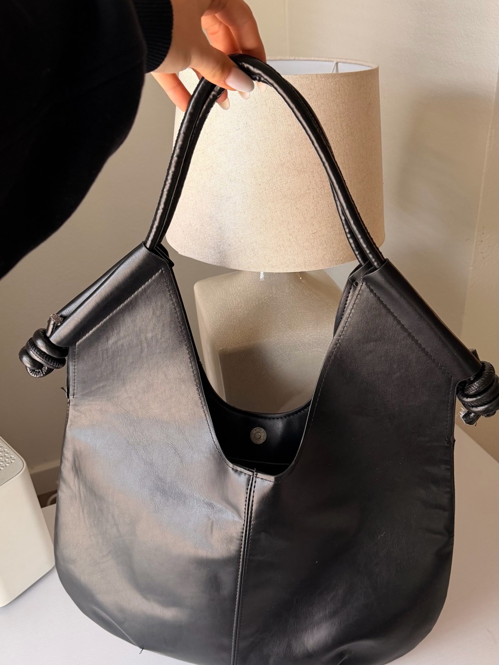 Classic Black Leather Hobo Bag - Unbranded